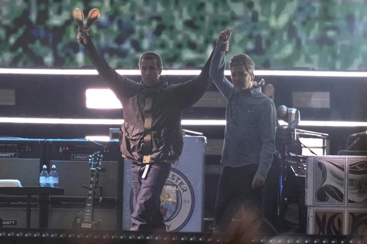 Oasis Resmi Reuni, Liam dan Noel Gallagher Tampil Bersama Setelah 16 Tahun