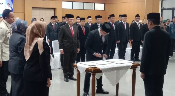 ‎Puluhan Pejabat Eselon II Pemkot Cimahi Dipindahkan