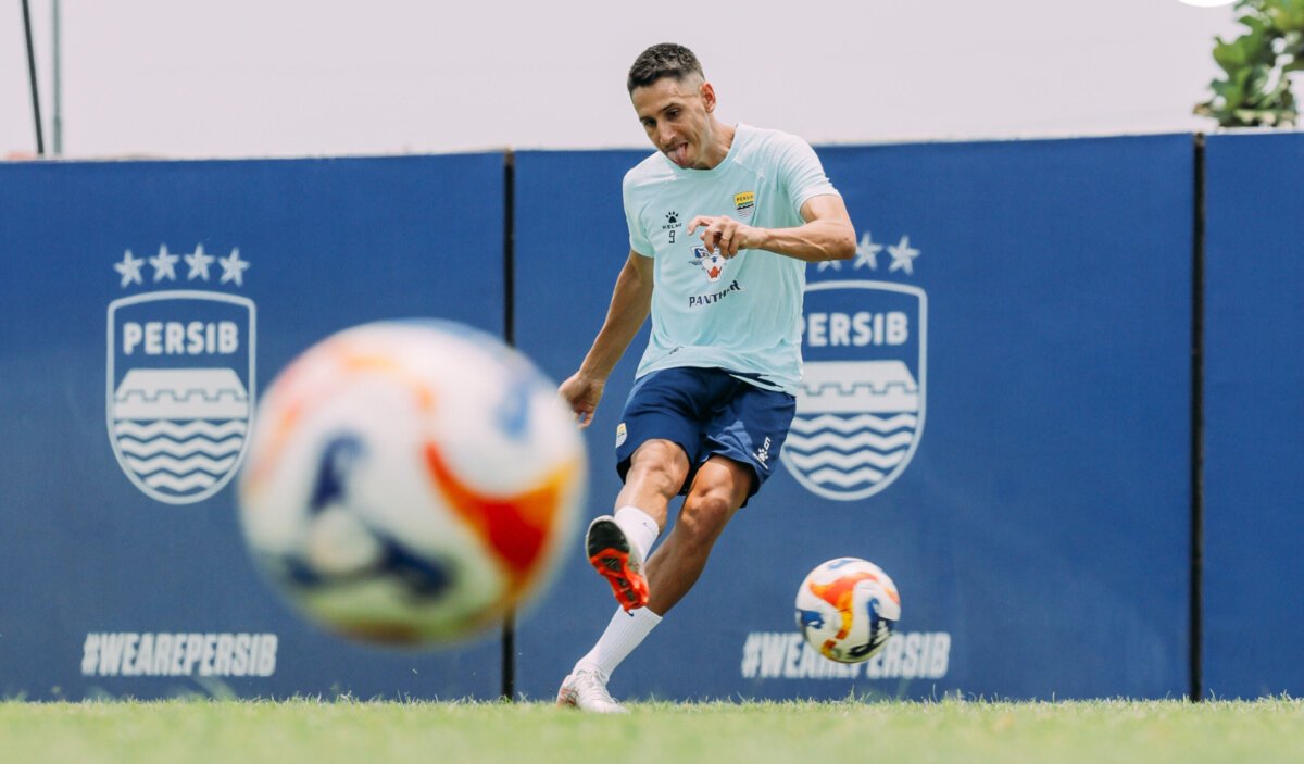 Persib Bandung Siap Hadapi Port FC, Luka Menalo Siap Bidik 3 Poin